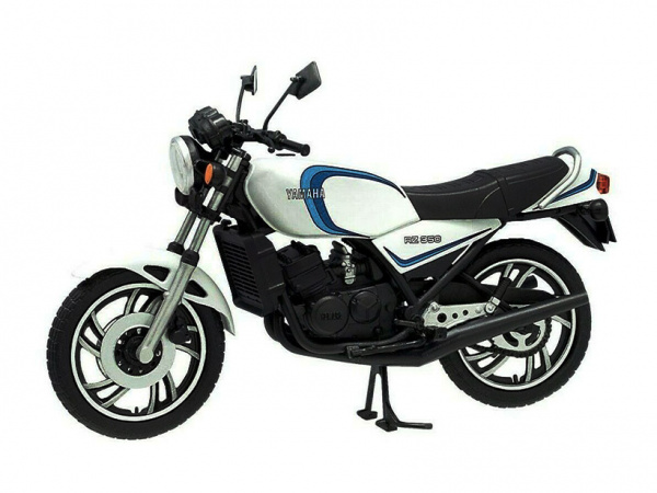 14004T  Yamaha RZ350 Tamiya