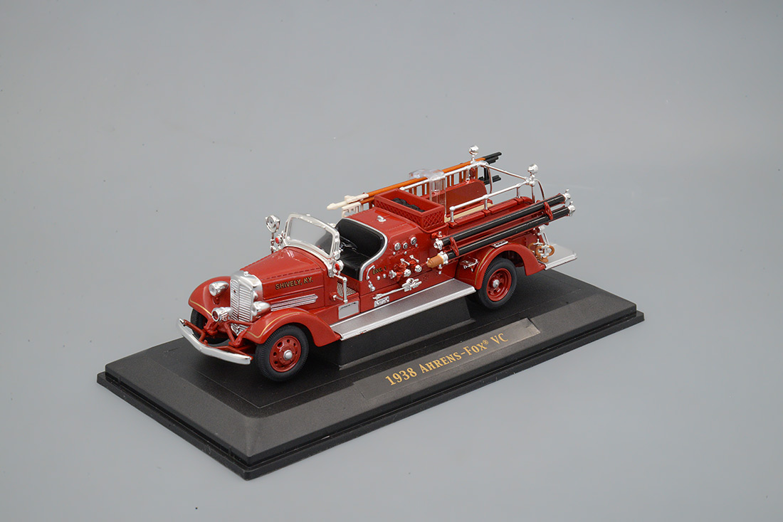 43003LT 1938 пожарная машина Аренс Фокс VC Lucky Toys