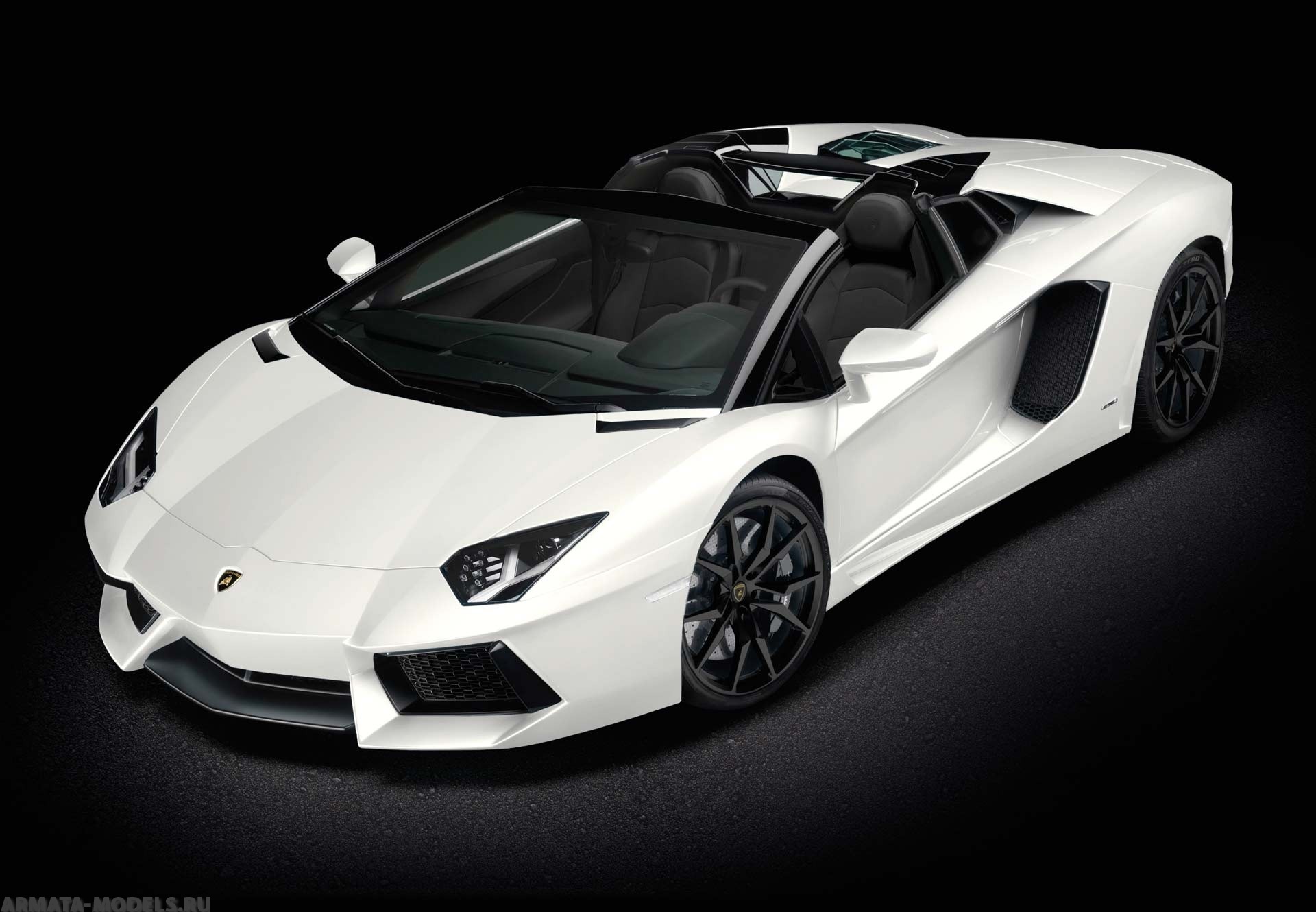 HK104 Lamborghini Aventador Roadster Bianco Canopus (Полуматовый белый)