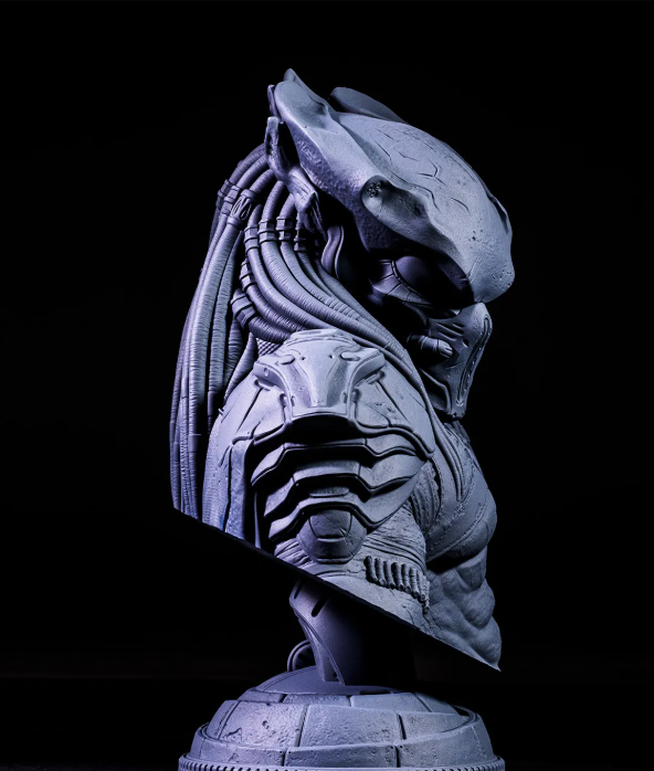 AM1027 Бюст Хищник