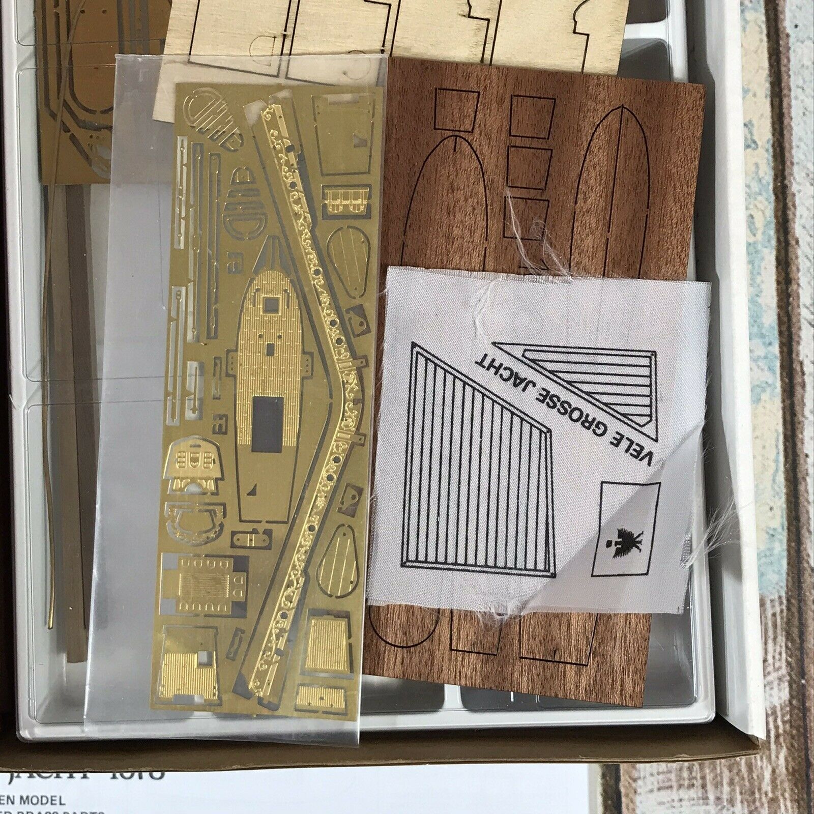 AMATI1350 Сборная модель Golden Yacht корабль в бутылке AMATI