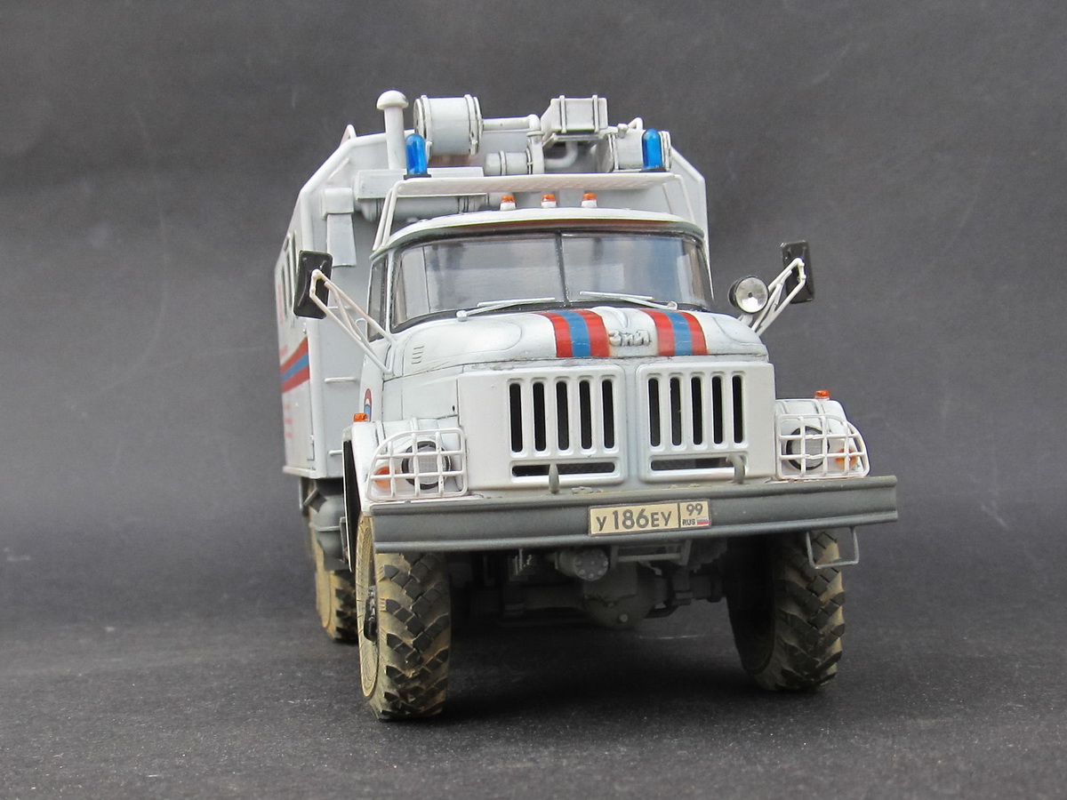 ЗиЛ-131 командно штабная машина МЧС, ICM