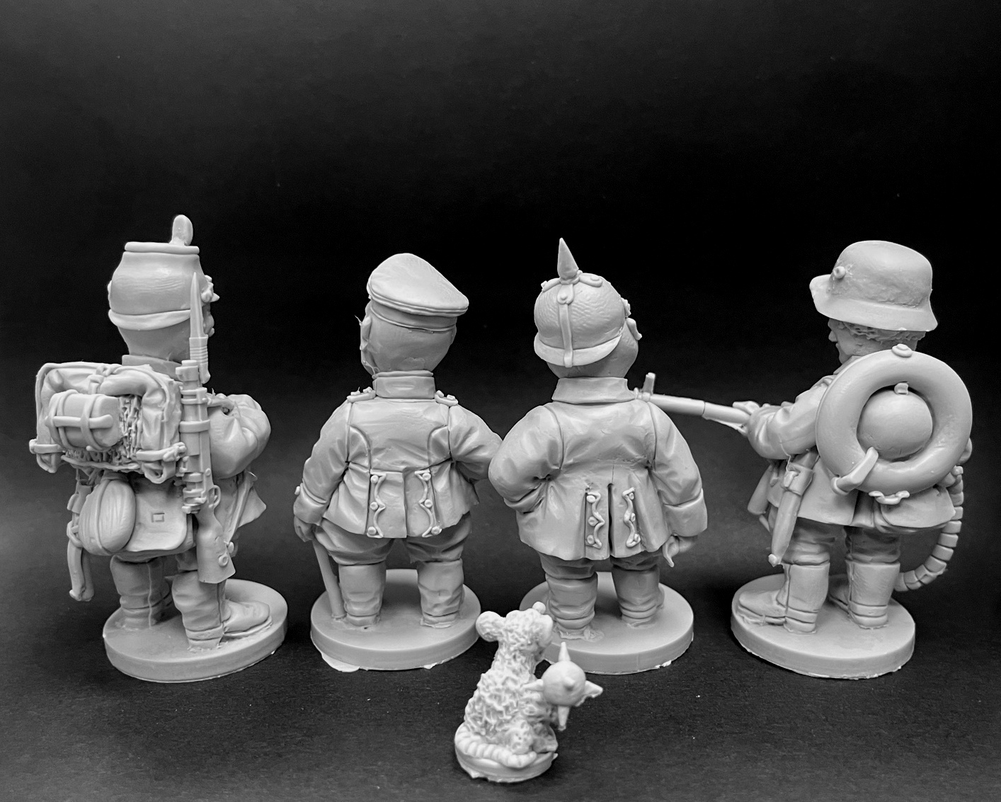 CHM-50.09. WW1: Германская армия №2. В комплекте 4 фигуры. 50 мм. Материал - смола. Chronos Miniatures