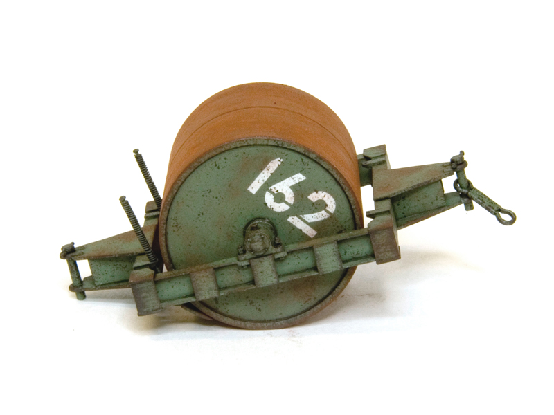 RIM35009 Прицепной каток Д-126 (Для тракторов С-60, С-65), масштаб 1/35 Red Iron