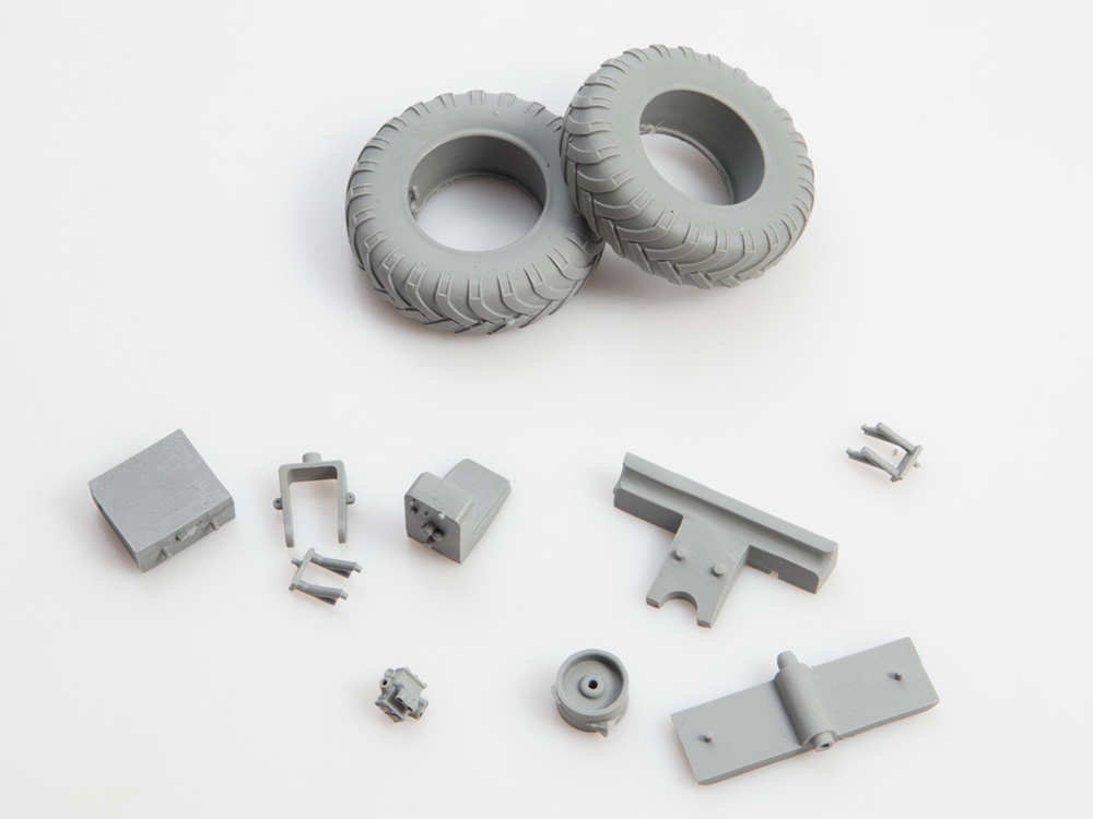 1560AVD Сборная модель Одноосный тягач МАЗ-529 AVD Models