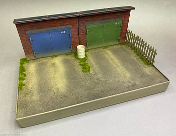 HM01021 Подставка авторская «Гаражный кооператив», размер 26*15см. Смоляная пустая бочка в комплекте с подставкой