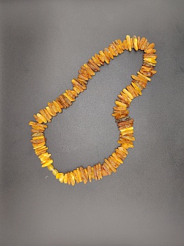 AAM0045 Бусы из необработанного янтаря 